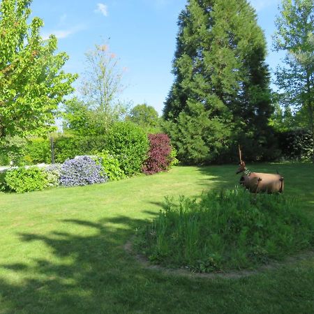 Chez Pierre Et Caroline Bed & Breakfast Les Herbiers Exterior photo
